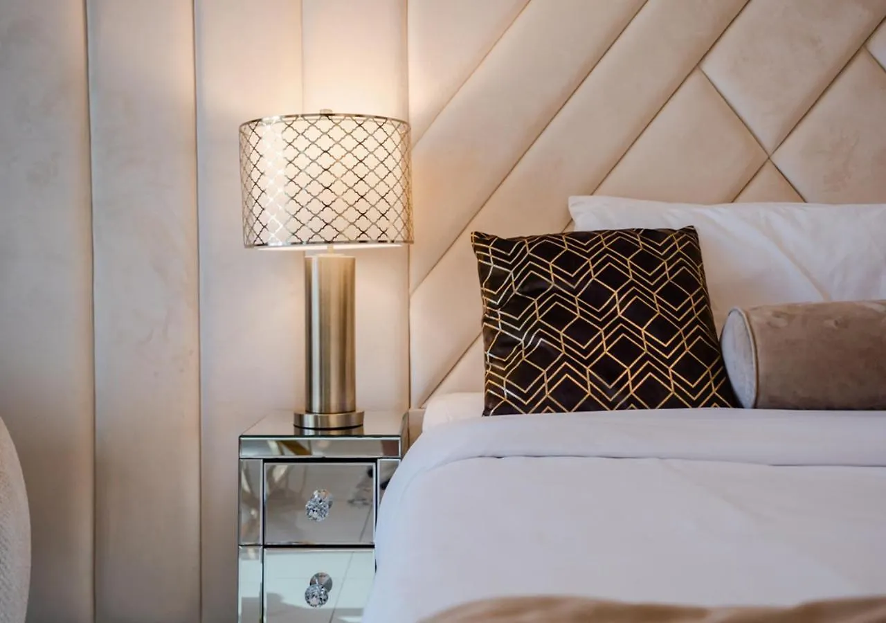 Nasma Luxury Stays - Standpoint Tower A Dubai Apartment